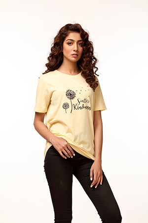 Scatter Kindness Print – T Shirt For Females